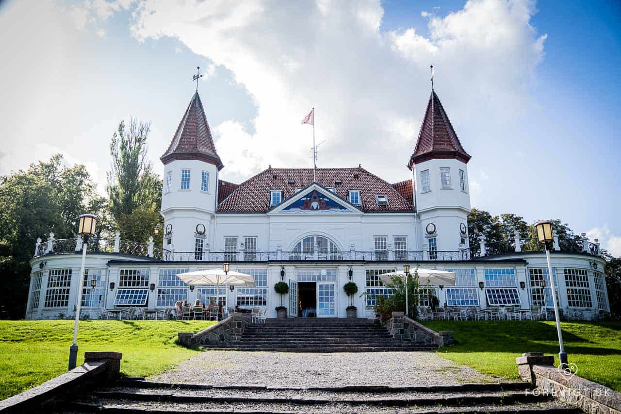 Bryllup, med fejl - Anmeldelse af Varna