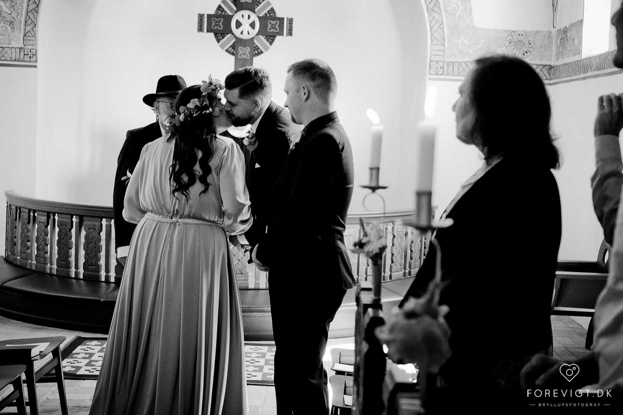 brud og gom Strøby kirke bryllup på Stevns
