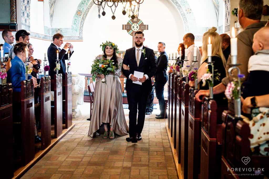 det store ja Strøby kirke bryllup på Stevns
