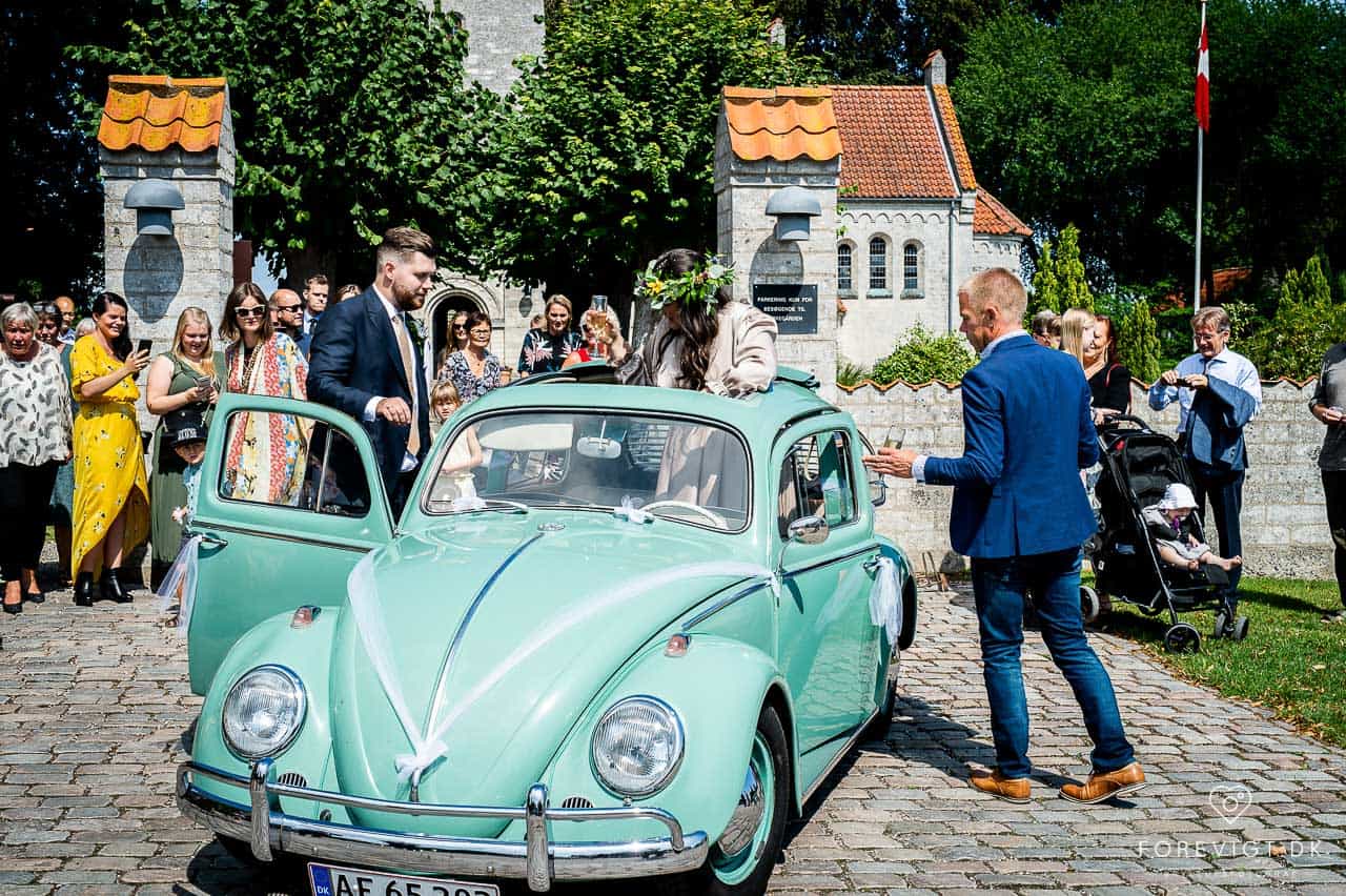 bryllupsbilen Strøby kirke bryllup på Stevns