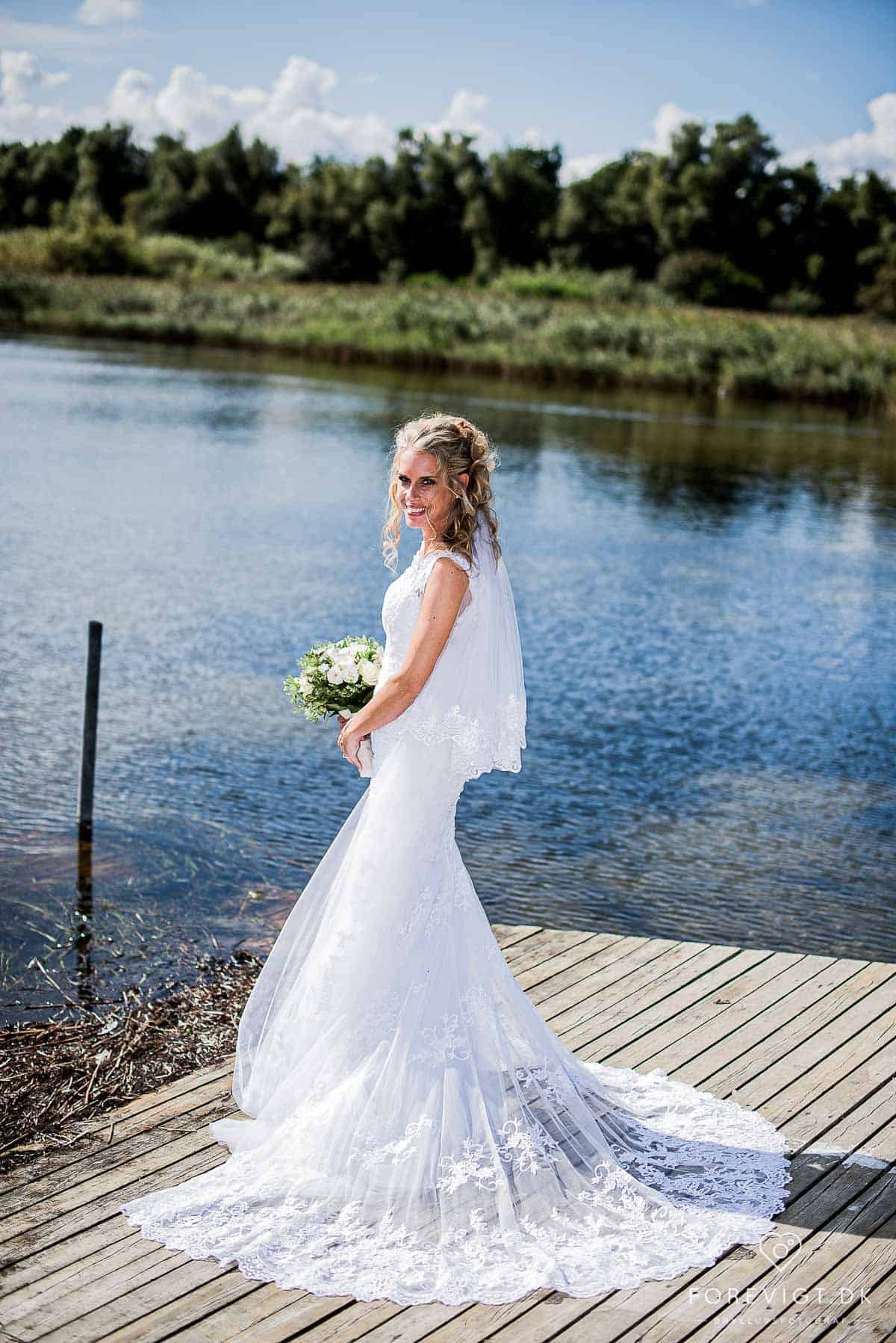 BRYLLUP I SKOVEN nær Roskilde / Lyse lokaler & økologisk ...