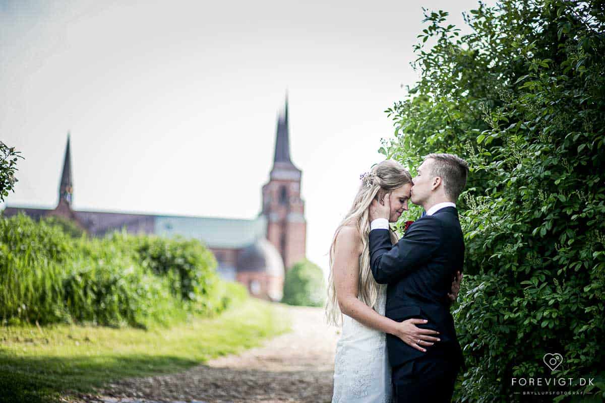 BRYLLUP I SKOVEN nær Roskilde / Lyse lokaler