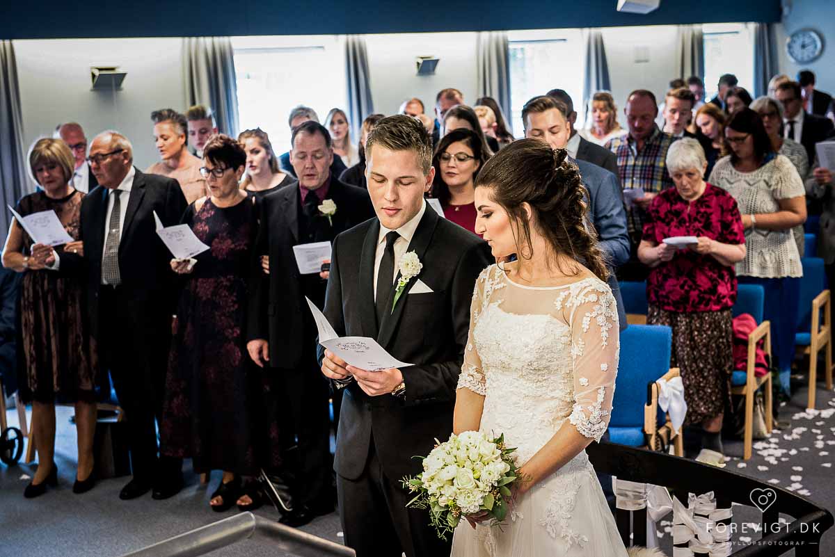 Bryllup i et forsamlingshus - Bryllupsforberedelser ...