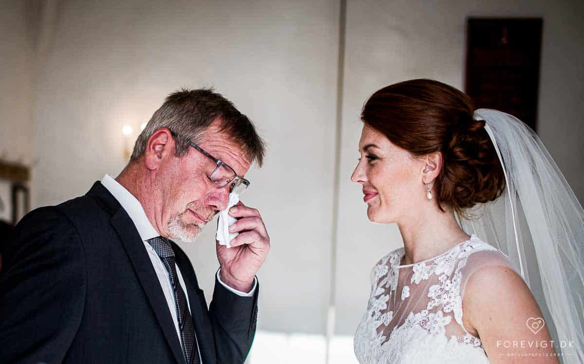 Søger du en bryllupsfotograf? | Indhent tilbud fra fotografer