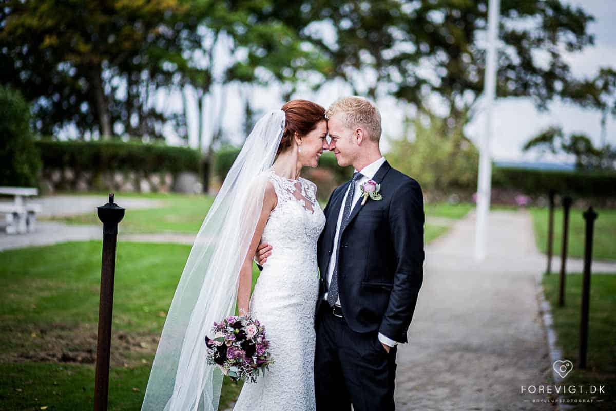 Opgøret med kedelige bryllupsbilleder og gammeldags bryllupsfotografer