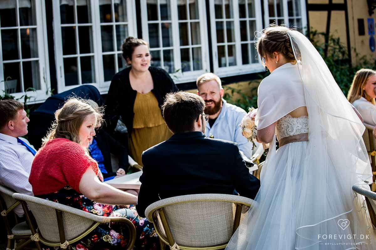 Hold dit bryllup hos Restaurant Bellahøj i København. 10 minutter fra Rådhudspladsen