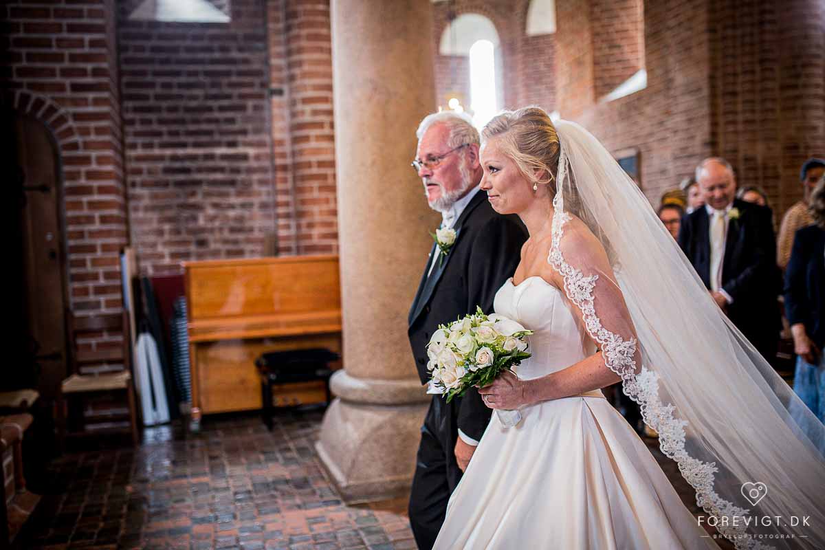 lokaler til bryllup sjælland | Bryllupsfoto, Kjole bryllup og Bryllup