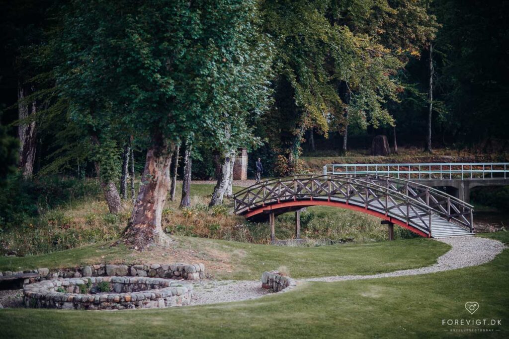 Bryllupperne på Skarrildhus er fulgt med tiden