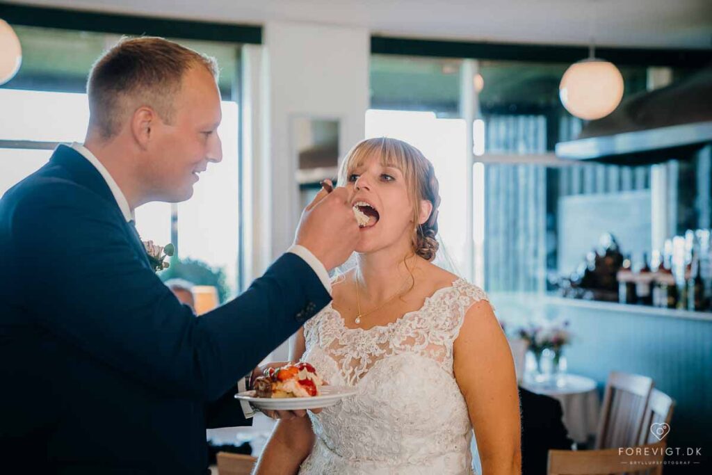 Heldagsbryllup – drømmebilleder fra hele dagen